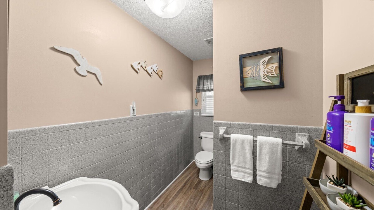 Photo of Bathroom in Ashley Oaks