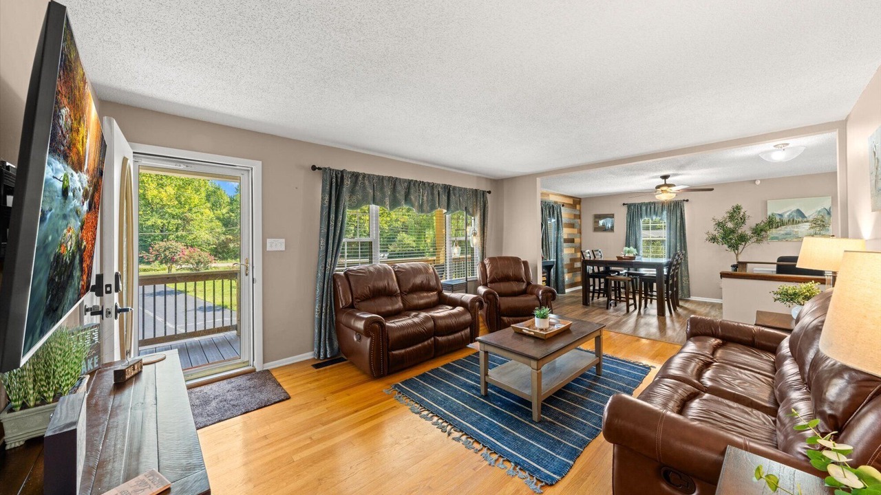 Photo of Bedroom in Ashley Oaks