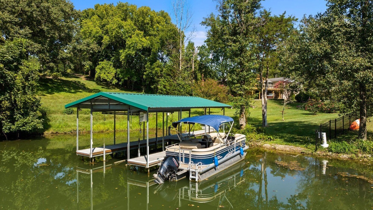 Photo of Outdoor in Ashley Oaks