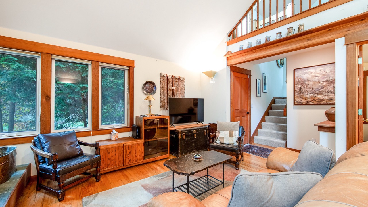 Photo of Livingroom in Bainbridge Island