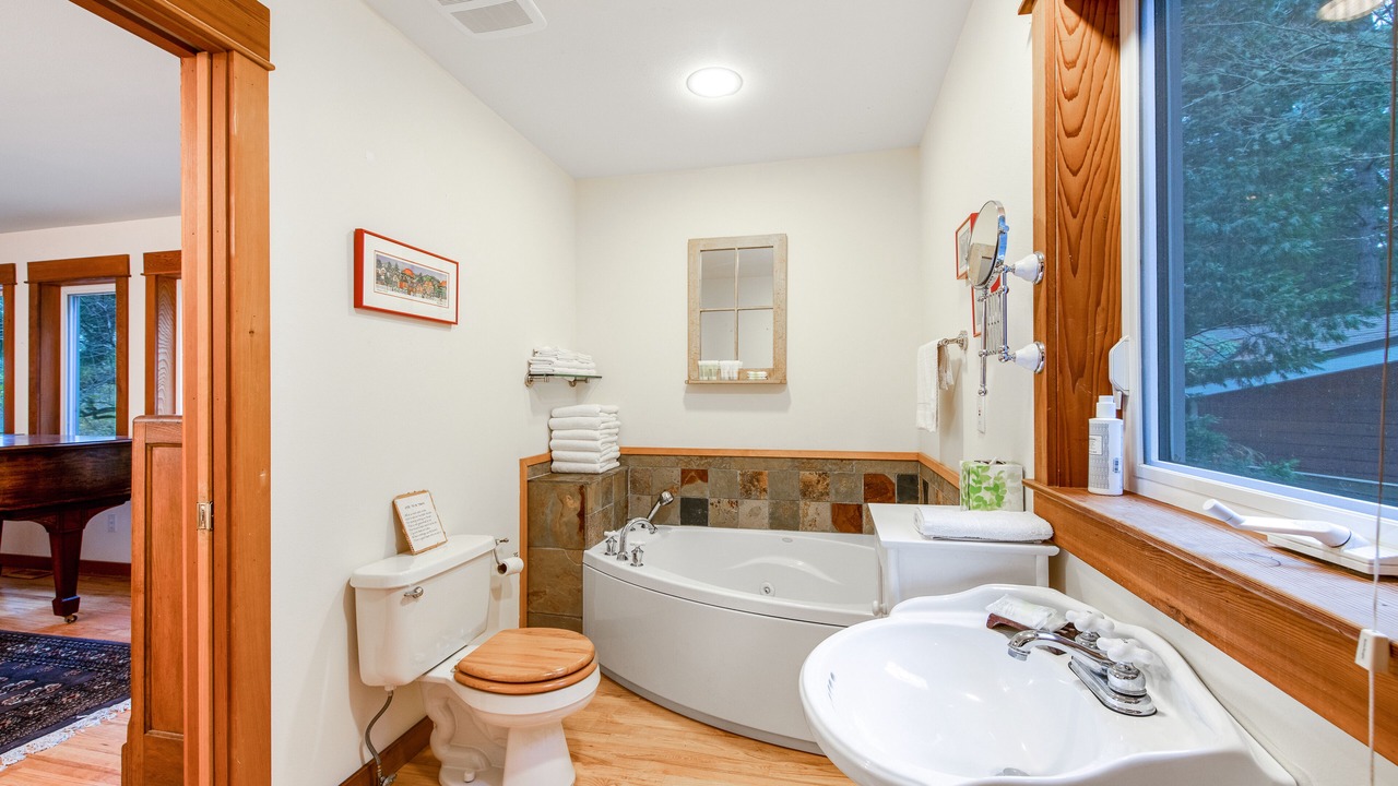 Photo of Bathroom in Bainbridge Island