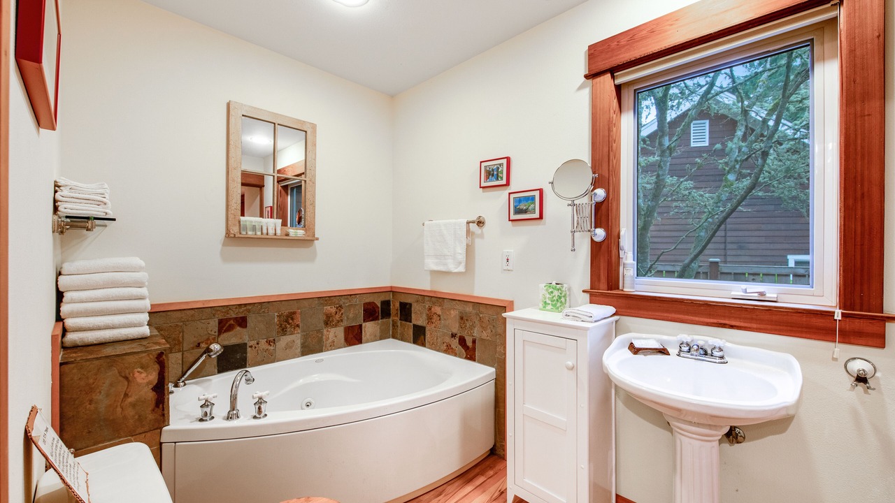 Photo of Bathroom in Bainbridge Island