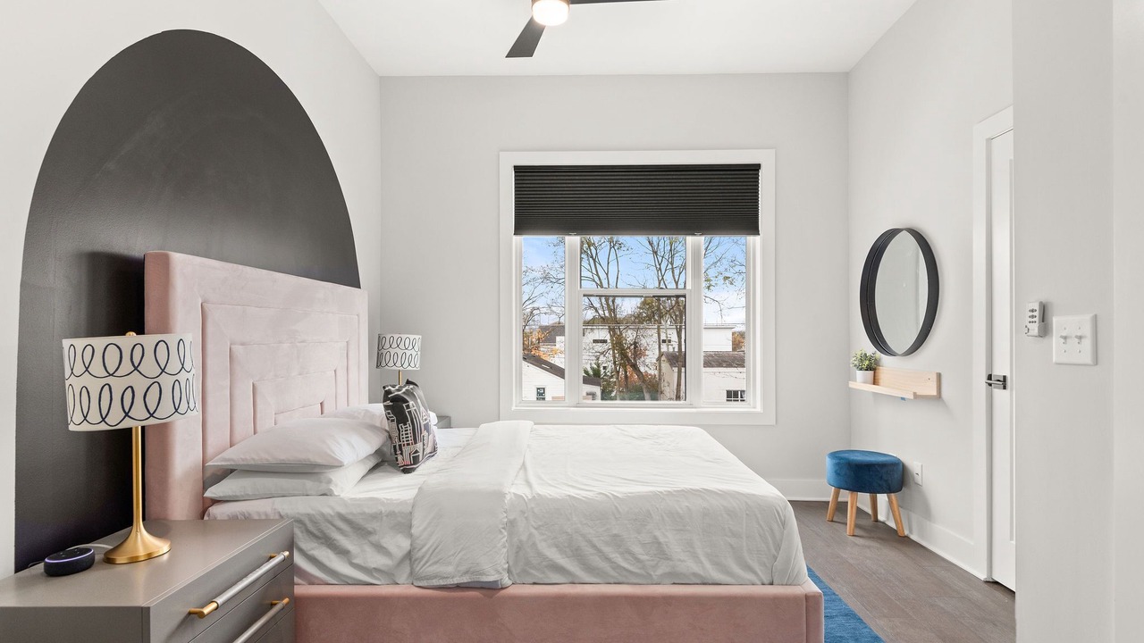 Photo of Bedroom in Urbandale Nations