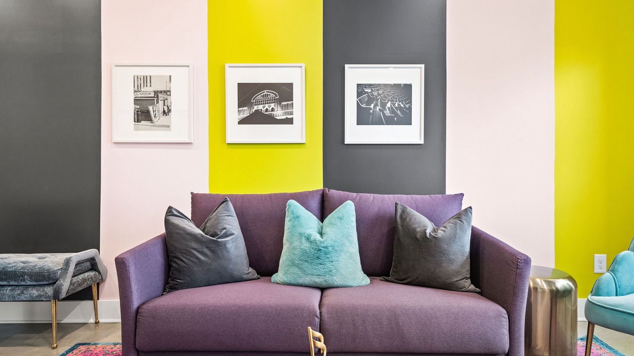Photo of Livingroom in Urbandale Nations