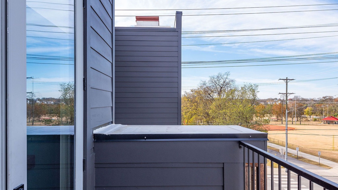 Photo of Patio Balcony in Urbandale Nations