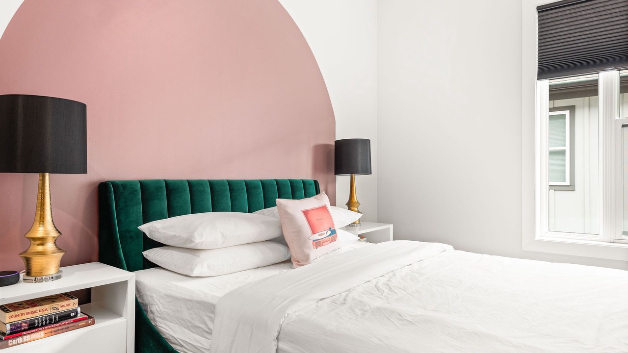 Photo of Bedroom in Urbandale Nations