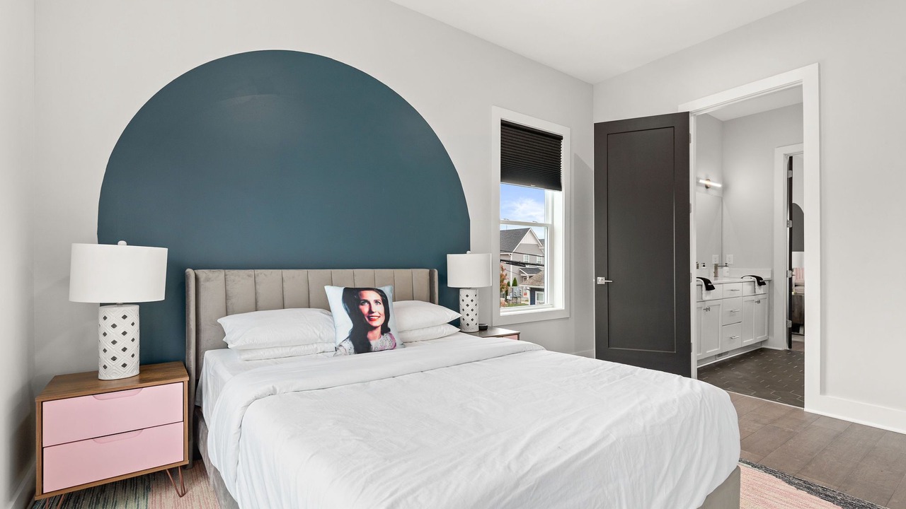 Photo of Bedroom in Urbandale Nations