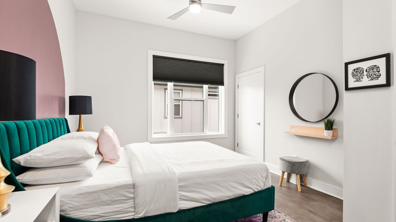 Photo of Bedroom in Urbandale Nations