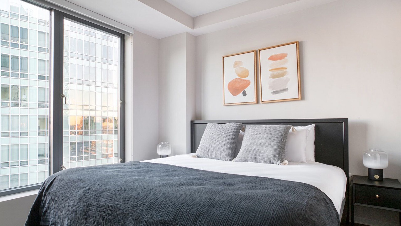 Photo of Bedroom in Theatre District