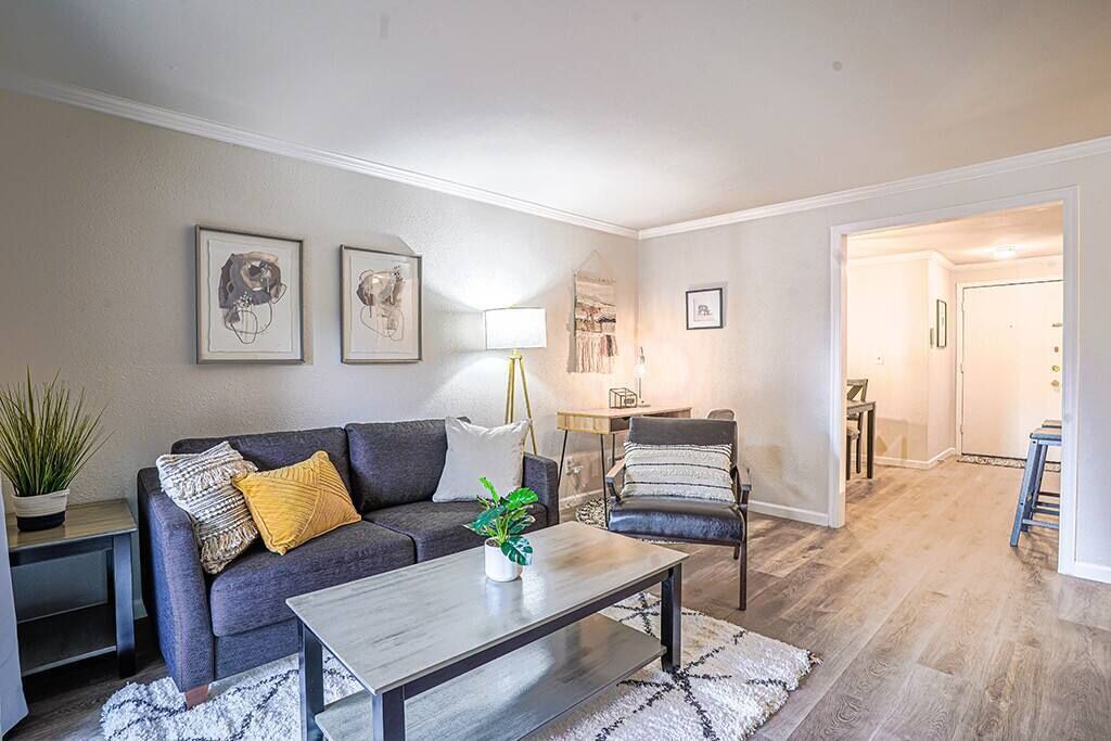 Photo of Livingroom in Bridle Trails