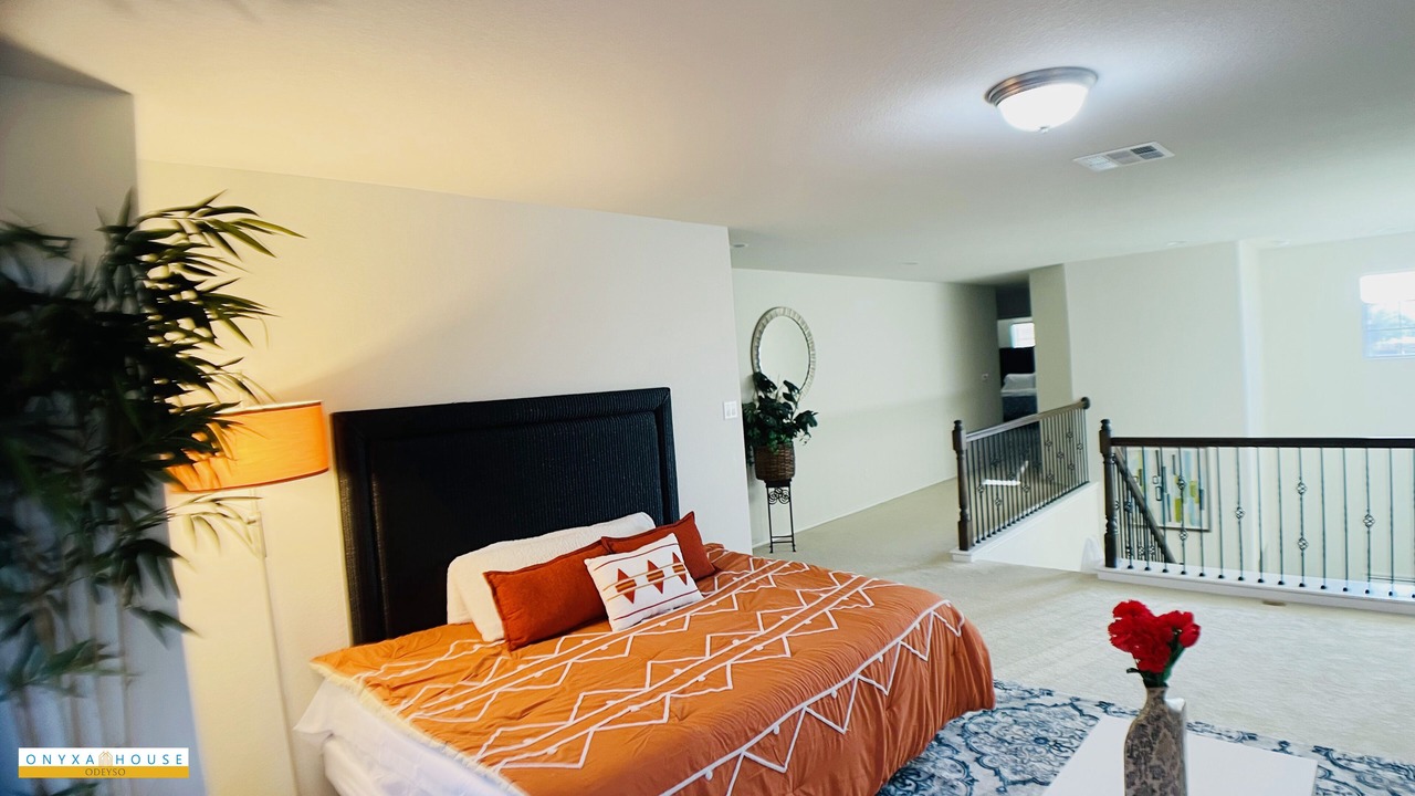 Photo of Bedroom in McNeil