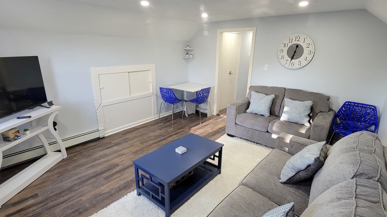 Photo of Livingroom in Uniondale
