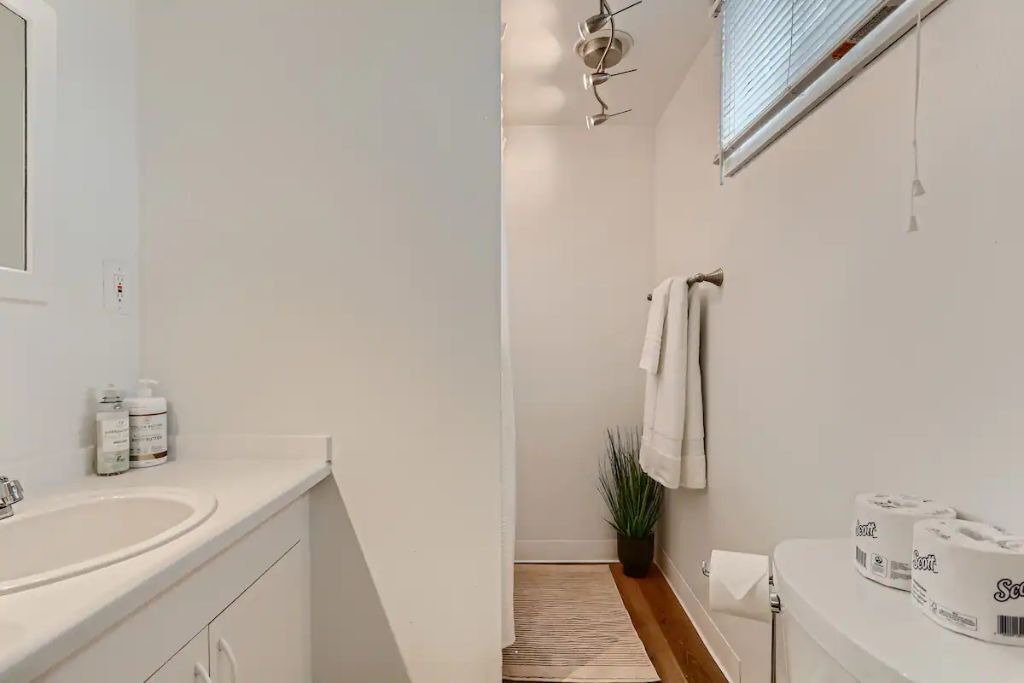 Photo of Bathroom in Alta Vista Area