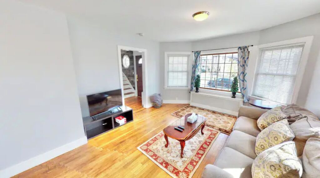 Photo of Livingroom in Swampscott