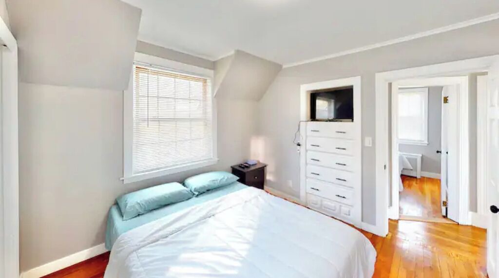 Photo of Bedroom in Swampscott