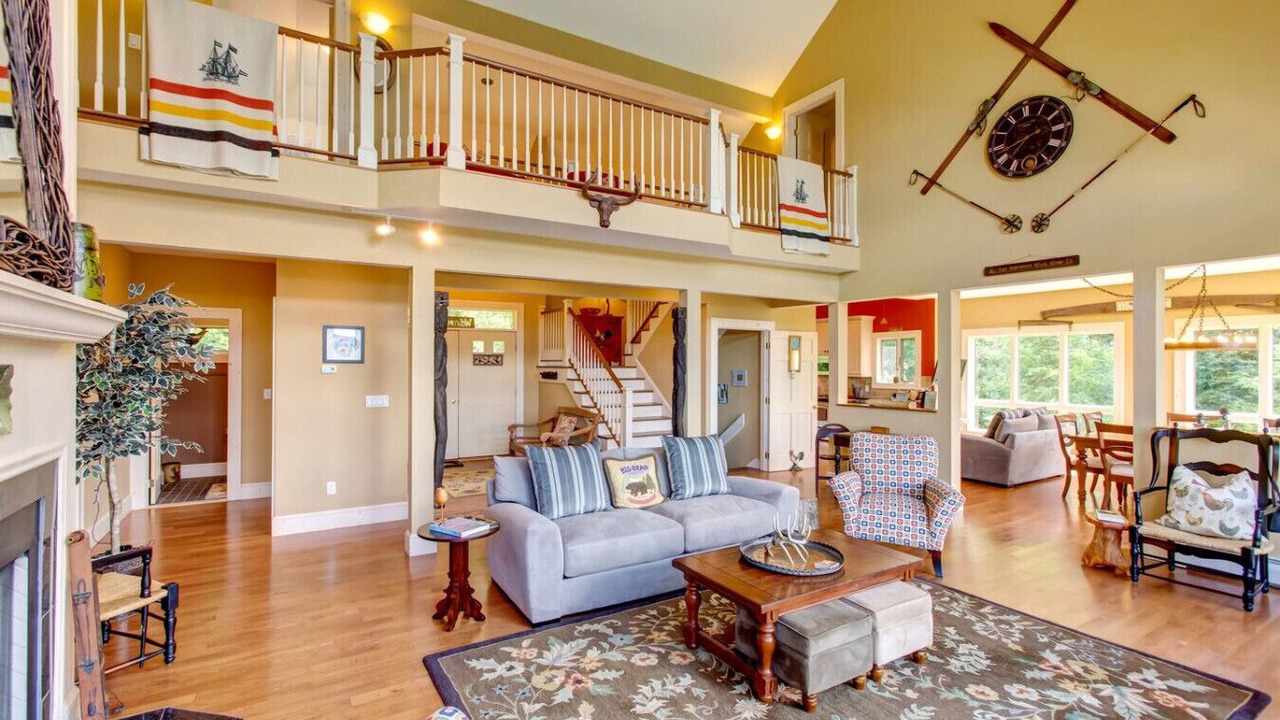 Photo of Livingroom in Bovina Center