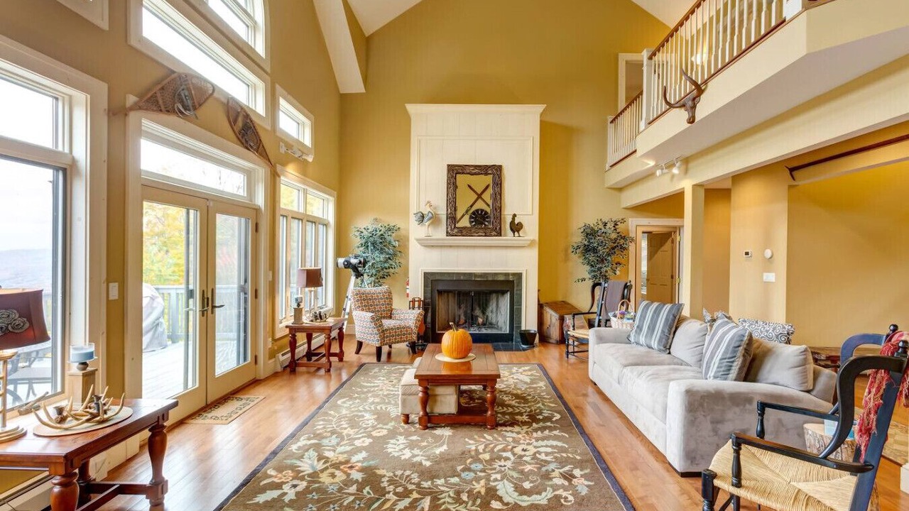 Photo of Livingroom in Bovina Center