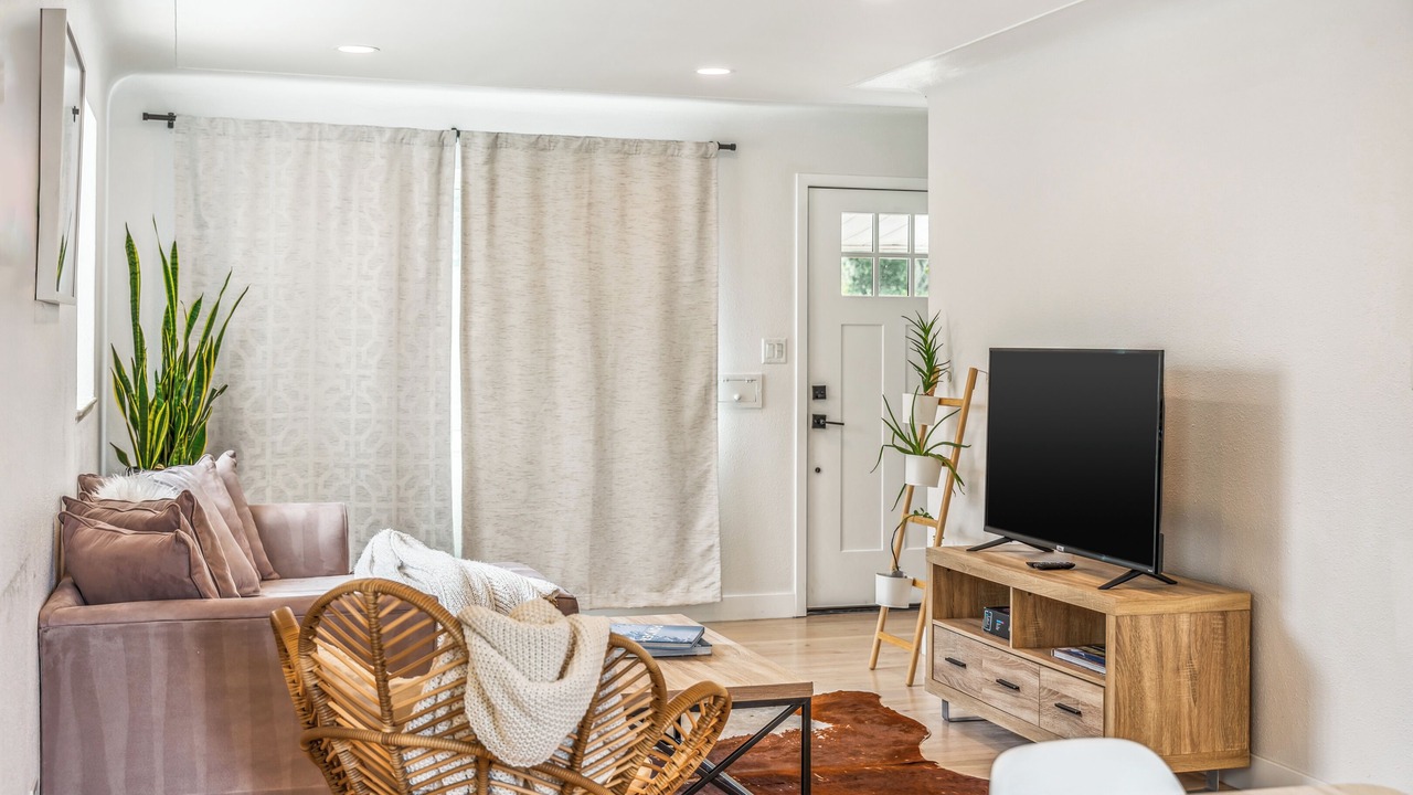 Photo of Livingroom in Skyland