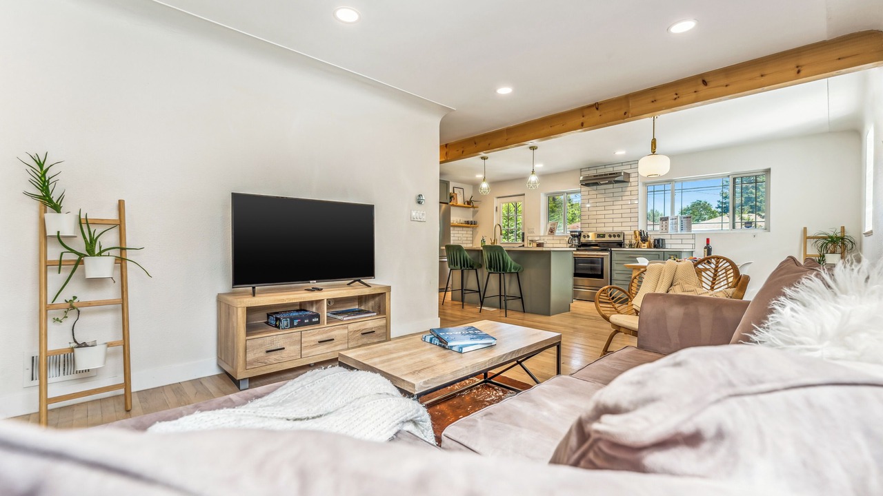 Photo of Livingroom in Skyland