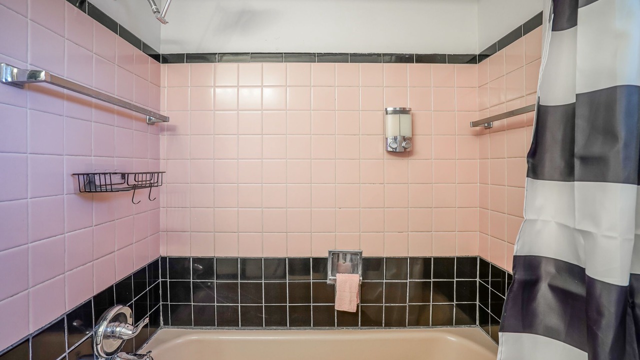 Photo of Bathroom in Nob Hill