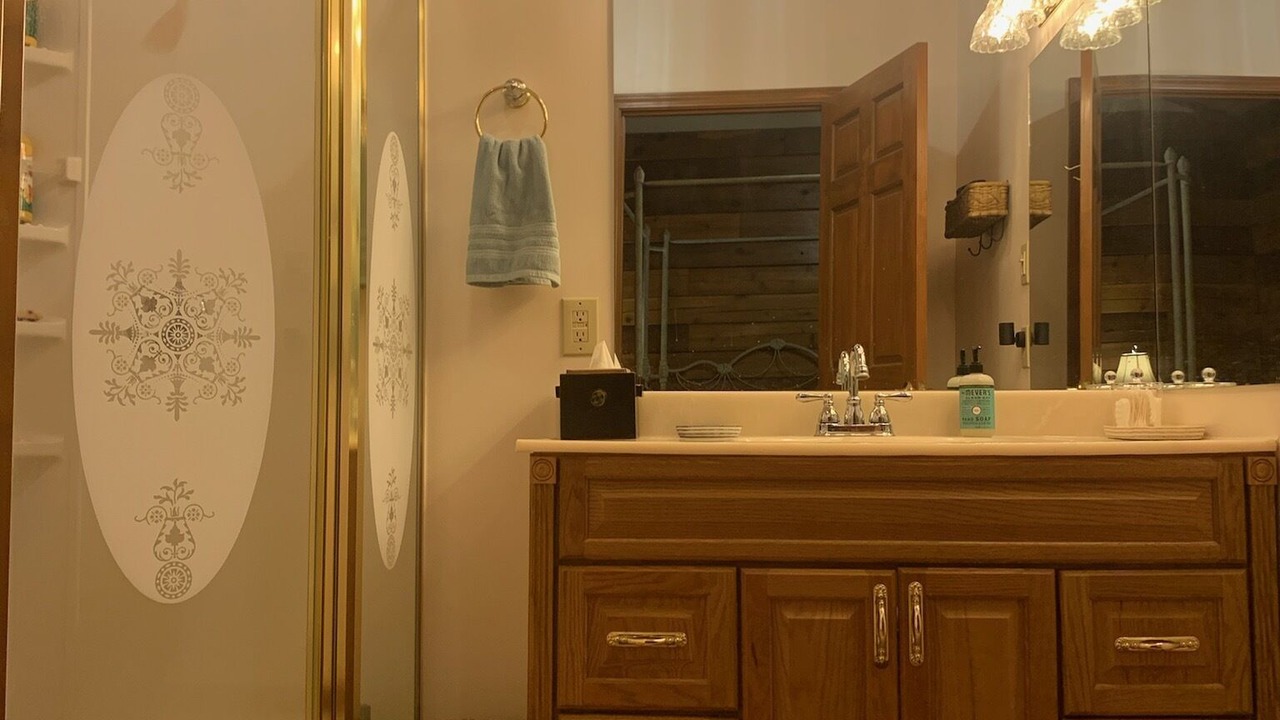 Photo of Bathroom in Ten Mile