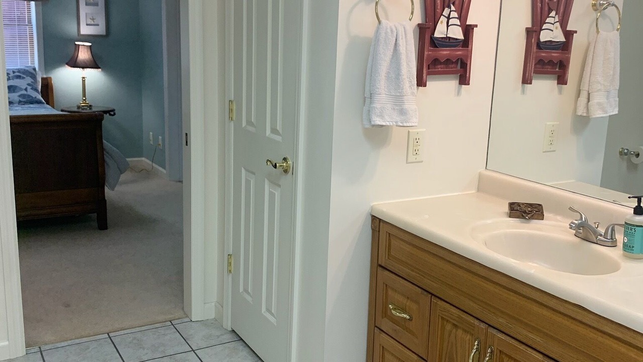 Photo of Bathroom in Ten Mile