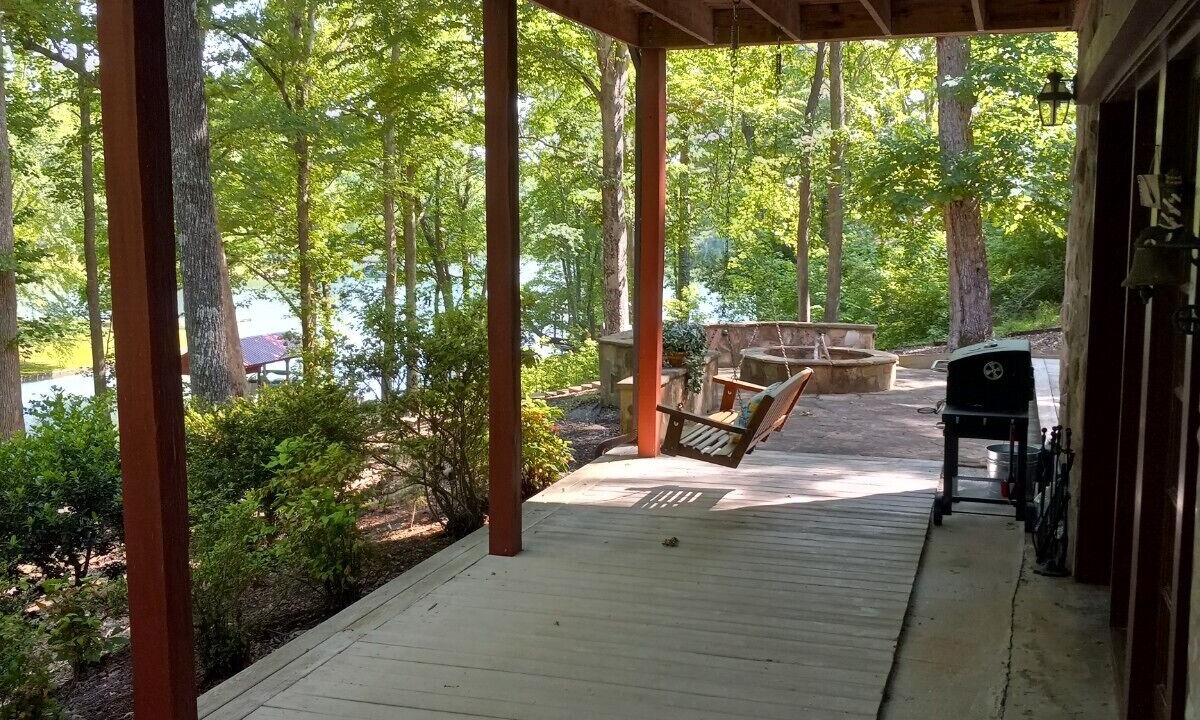Photo of Patio Balcony in Ten Mile