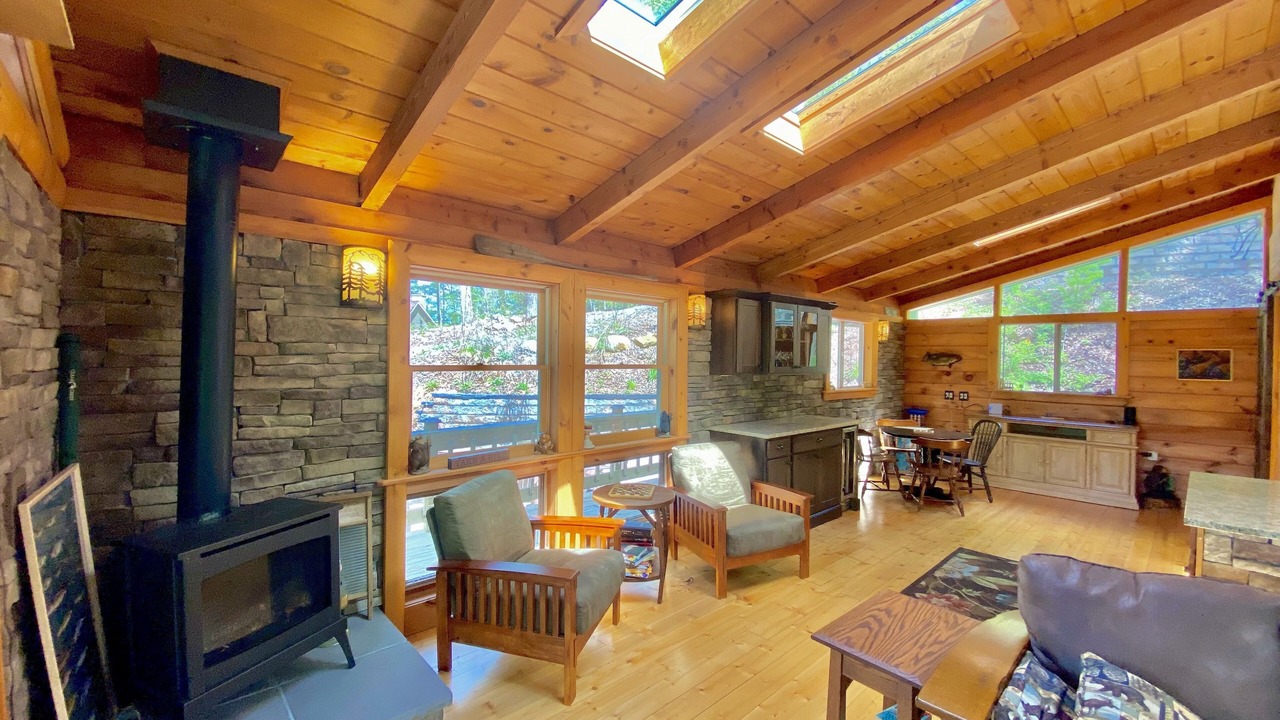 Photo of Livingroom in Lake Luzerne-Hadley