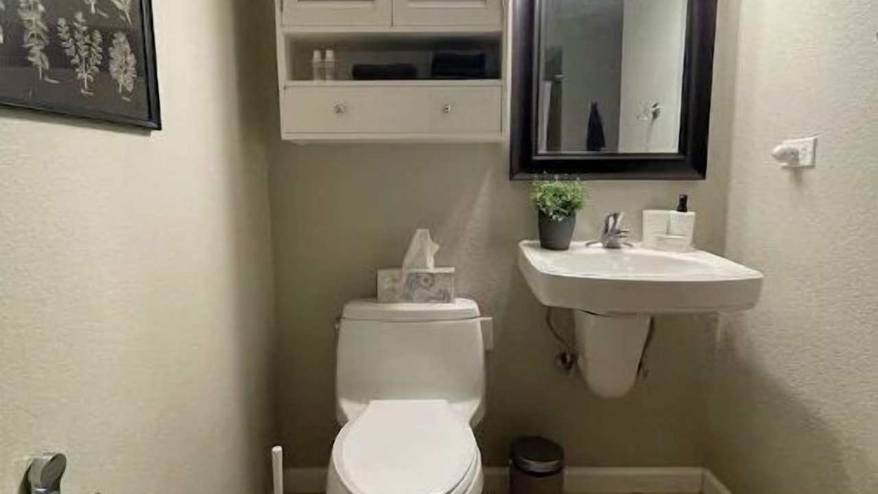 Photo of Bathroom in Cheesman Park