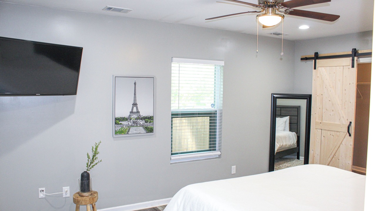 Photo of Bedroom in East Point