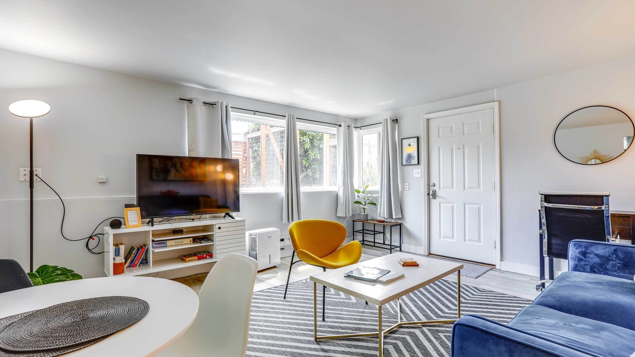 Photo of Livingroom in Old Ballard