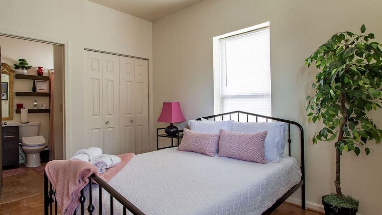 Photo of Bedroom in Downtown Baltimore