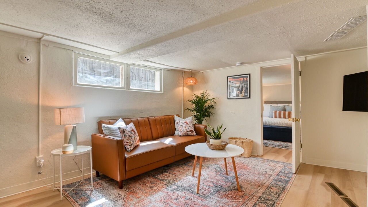 Photo of Livingroom in Old North End