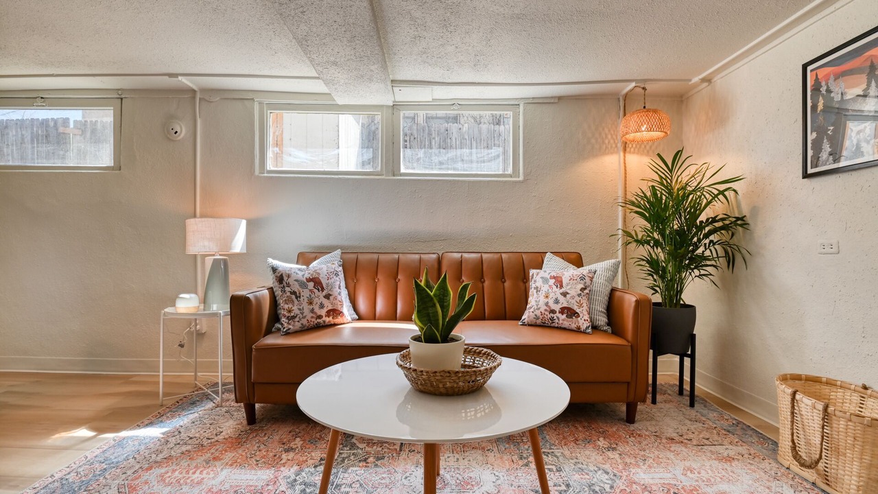 Photo of Livingroom in Old North End