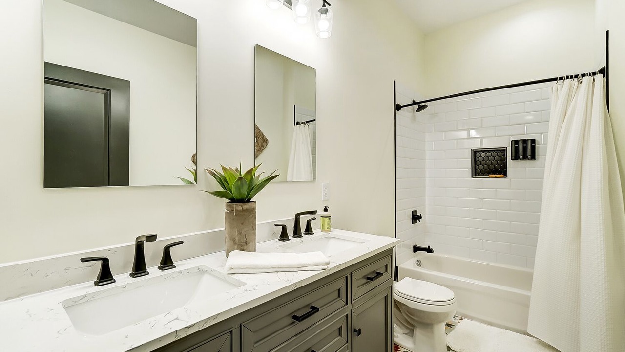 Photo of Bathroom in East Walnut HIlls