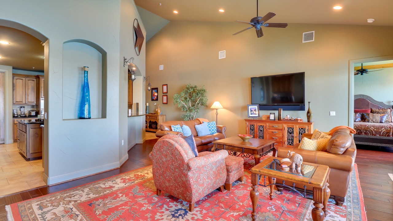 Photo of Bedroom in Lakeway