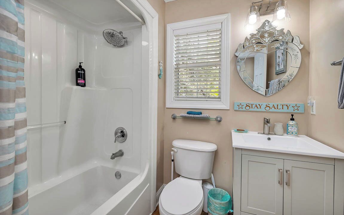 Photo of Bathroom in Saint Simons Heights