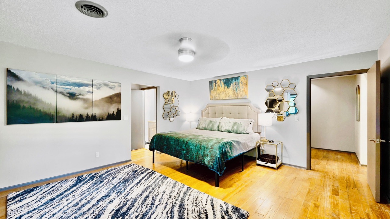 Photo of Bedroom in Pittman Center
