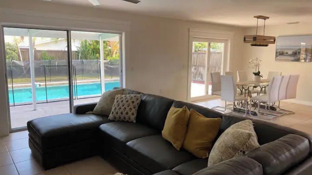 Photo of Livingroom in Central Naples