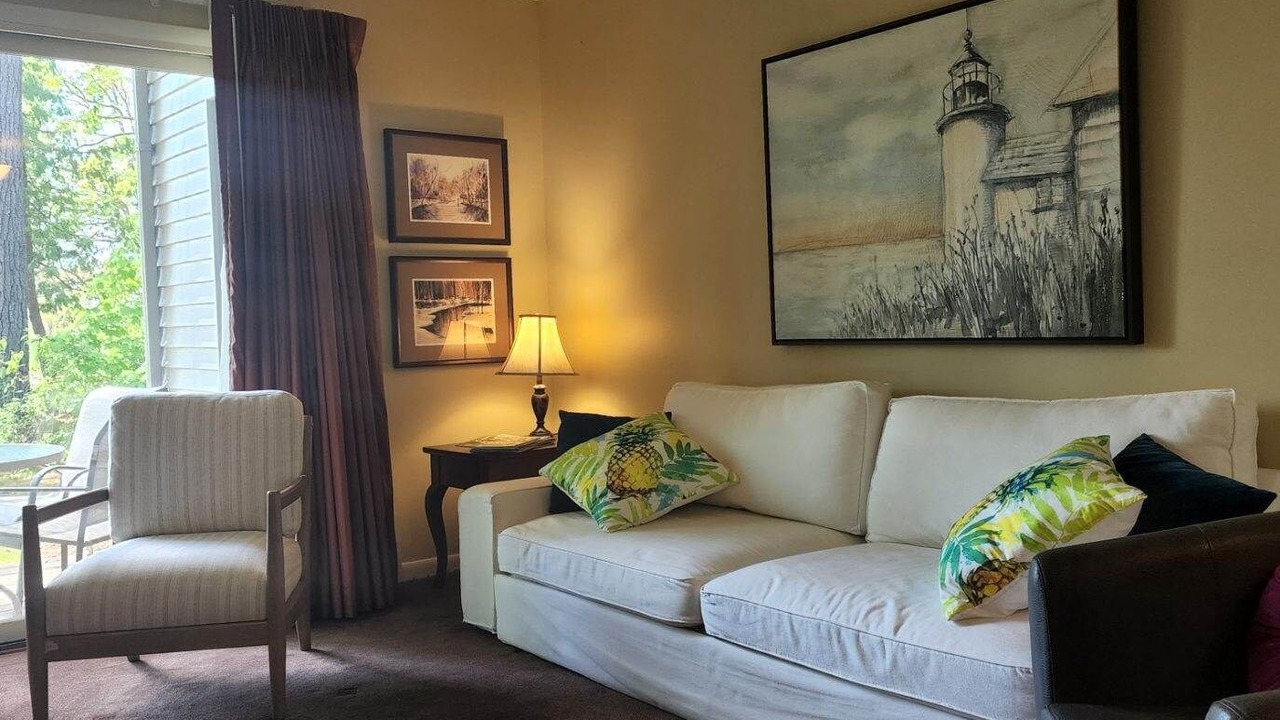 Photo of Livingroom in Acme