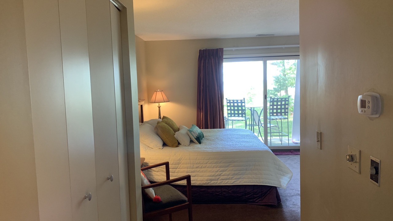 Photo of Bedroom in Acme