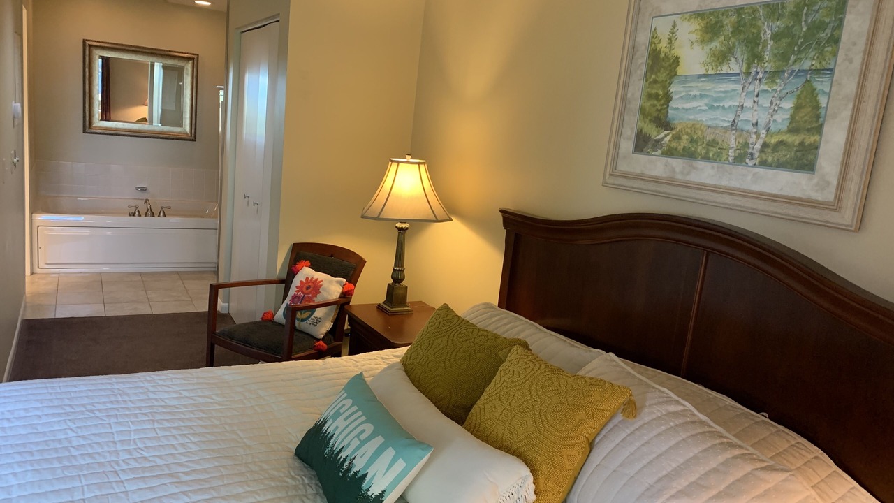 Photo of Bedroom in Acme
