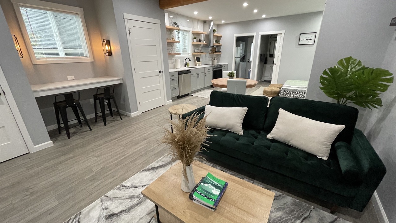 Photo of Livingroom in Hough