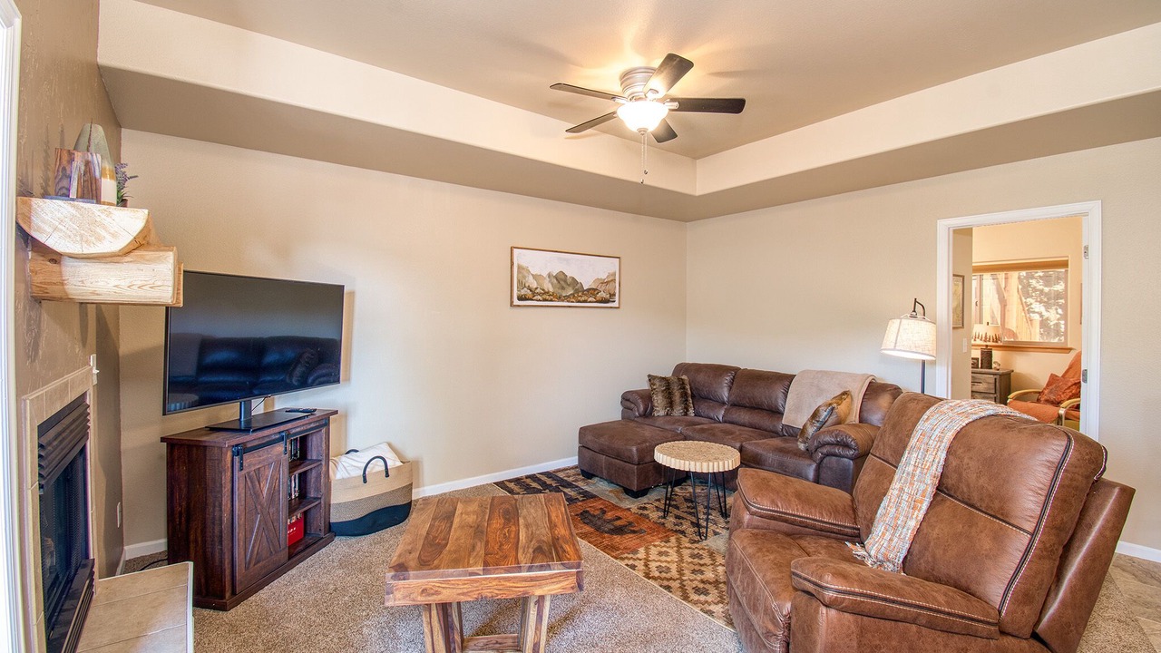 Photo of Livingroom in Bailey