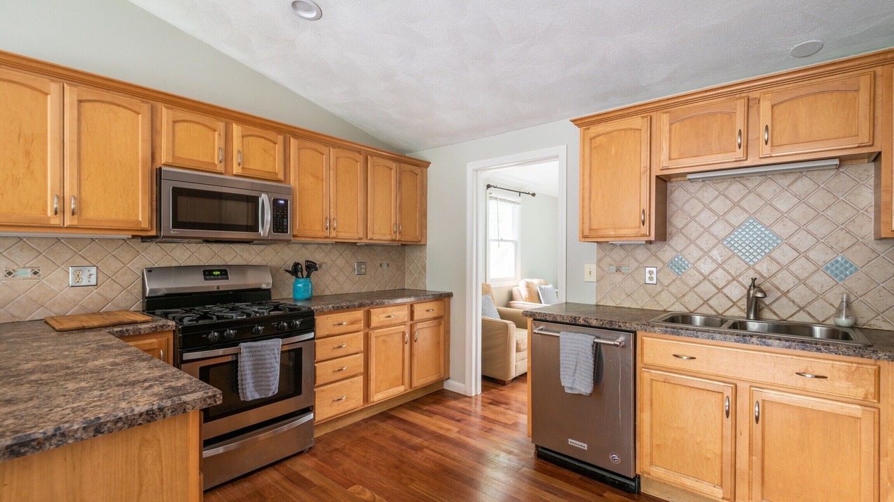 Photo of Kitchen in Narragansett