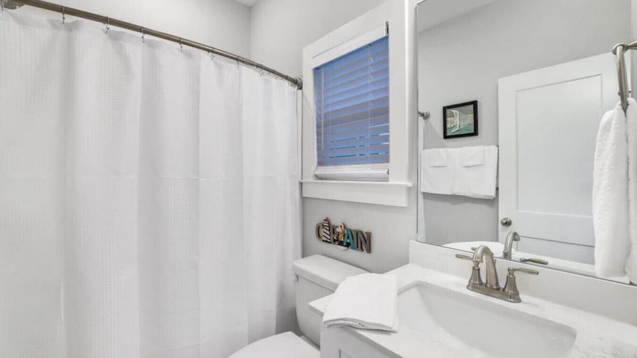 Photo of Bathroom in Old Hickory