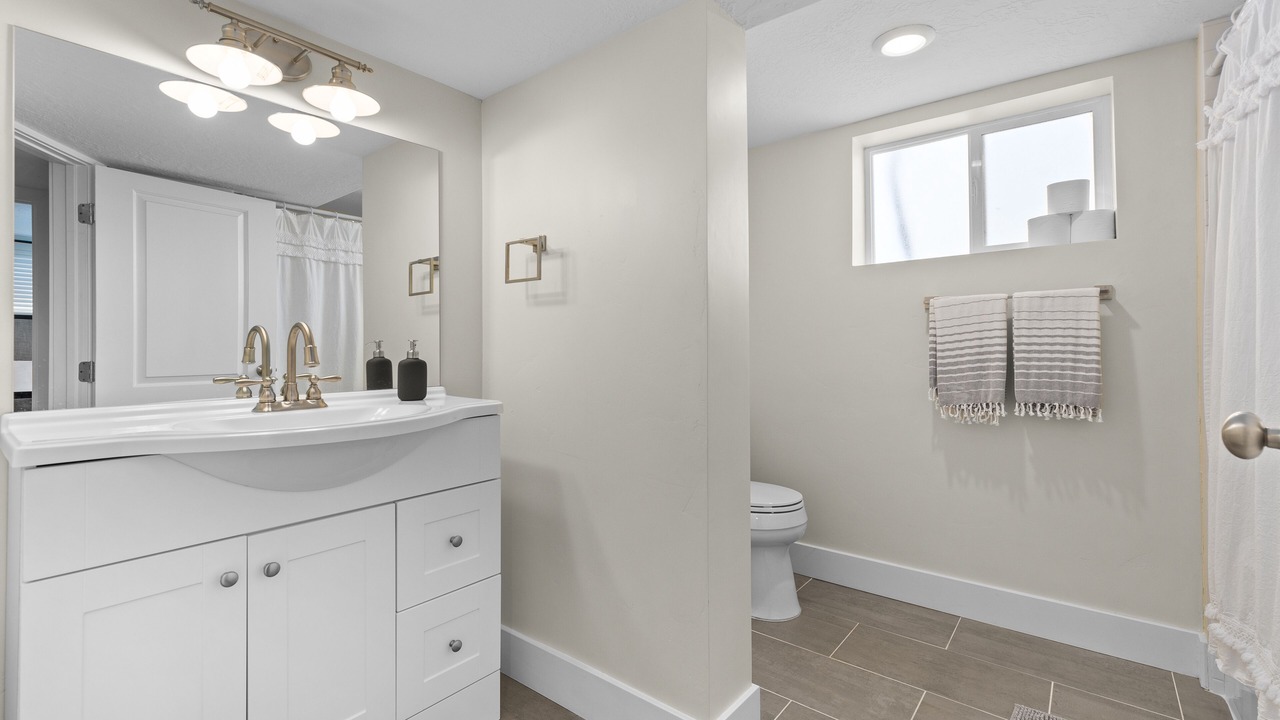 Photo of Bathroom in Bountiful