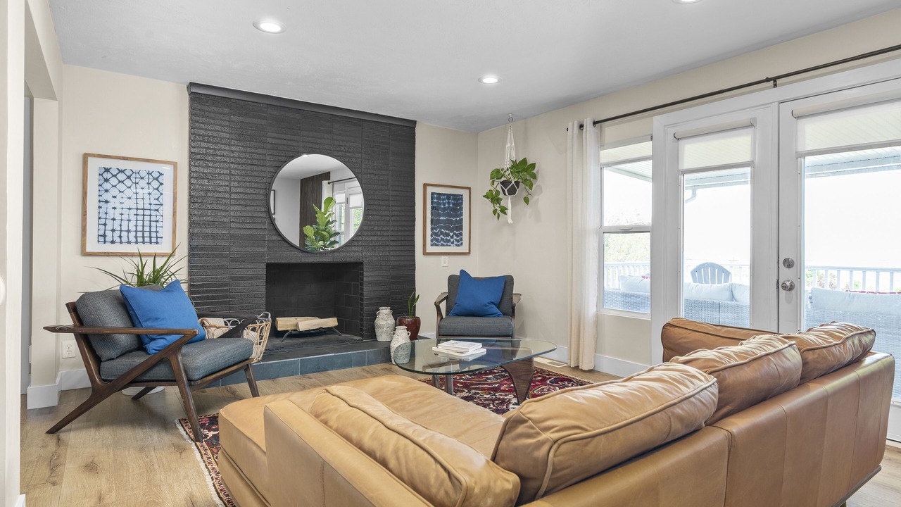 Photo of Livingroom in Bountiful