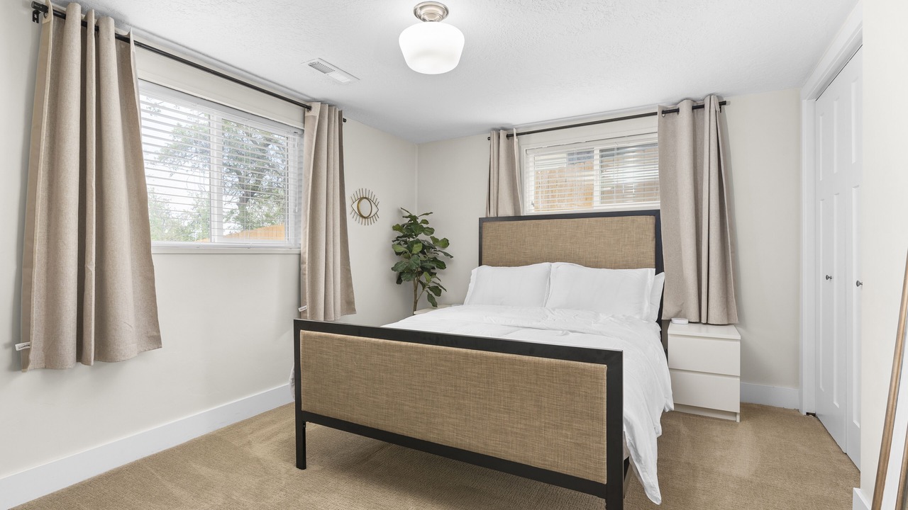 Photo of Bedroom in Bountiful