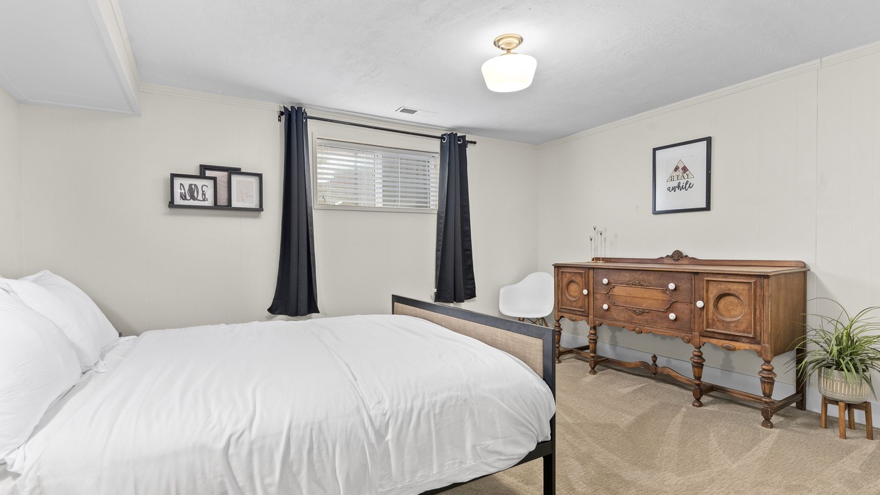 Photo of Bedroom in Bountiful
